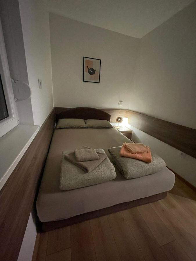 Apartman Mik Novi Sad Exterior foto