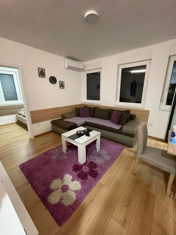 Apartman Mik Novi Sad Exterior foto