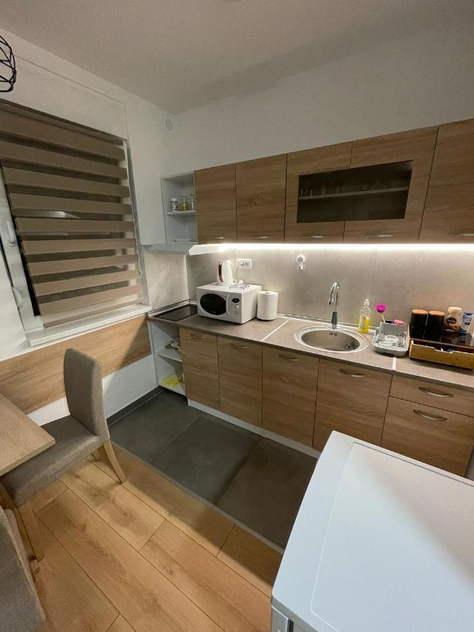 Apartman Mik Novi Sad Exterior foto